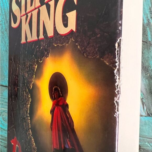 𝅺Vintage Stephen King Delores  Claiborne Hardcover Book - Picture 4 of 6